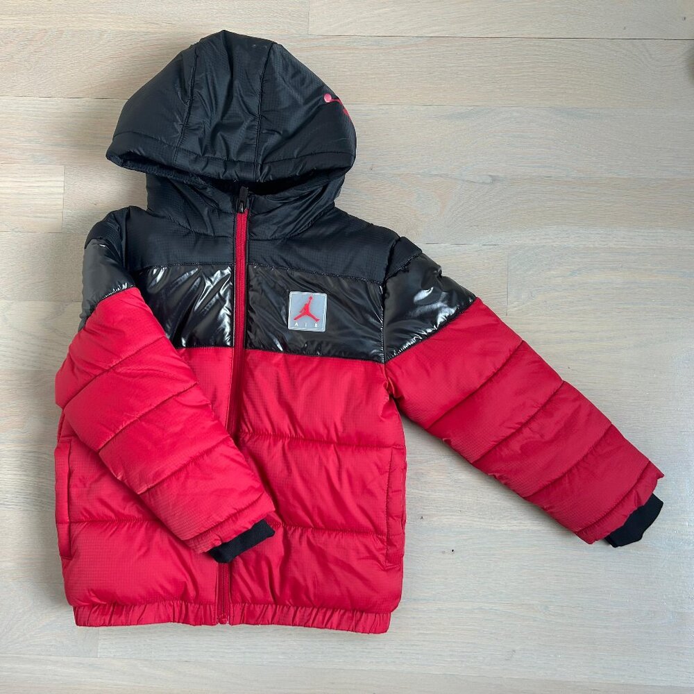 Nike Air Jordan Puffer Coat Youth Small 6-7 years old Red/Black